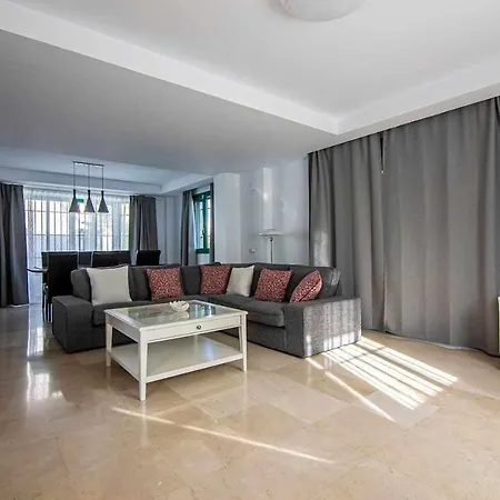 Modern Beach Villa With Parking And Private Pool Torremolinos Exterior photo